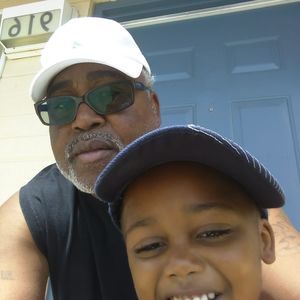 Meet your Posher, Les